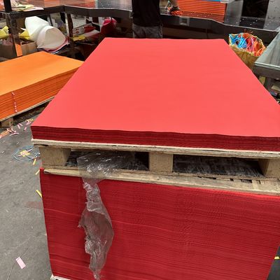 Carta di stampa offset senza legno a colori con materiale di rivestimento PE Ordine personalizzato accettato