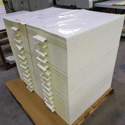 Carta adesiva autoadesiva da Direct con rivestimento a lato singolo e stile virgin pulp