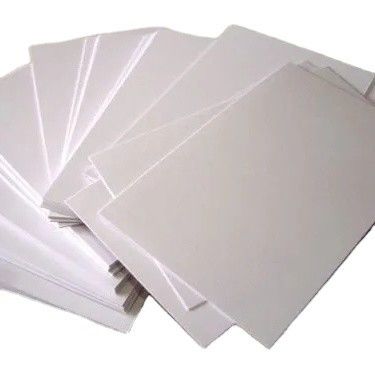 Materiale di rivestimento in kaolinite C2S Art Card per la pubblicità nei supermercati Efficace