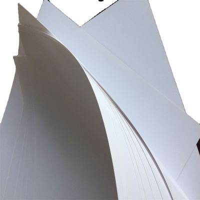 Materiale di rivestimento in kaolinite C2S Art Card per la pubblicità nei supermercati Efficace