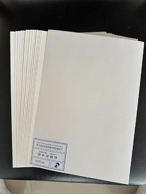 Carta di stampa Hotselling su misura 210/230/250/270/300gsm FBB/GC1/C1S di standard