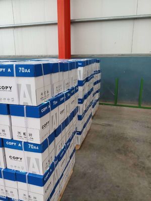 Carta bianca A4 75 g 80 g realizzata in polpa di legno vergine al 100% per la scrittura e la copia