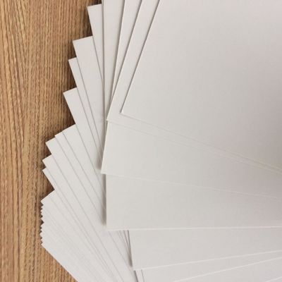 GradeA 250-350gm C2S/GC2/High Bulk Art Card per stampa e imballaggio
