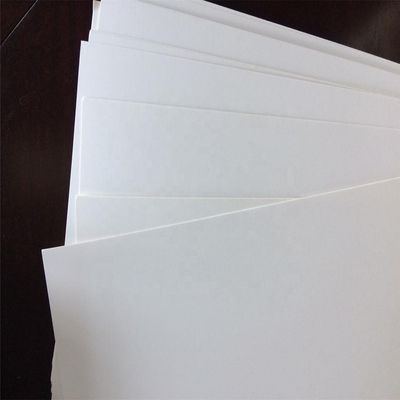 70 ± 2% Gloss C2S Matte Art Paper Offset Printing Compatibile e oltre